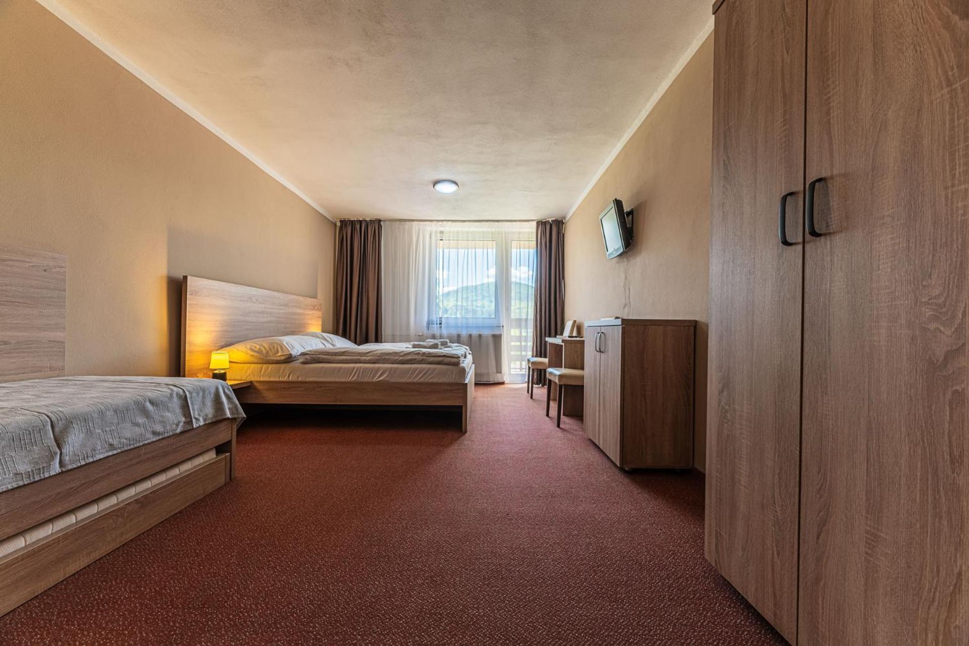 Grand Hotel Rooms Spisske Tomasovce Ngoại thất bức ảnh