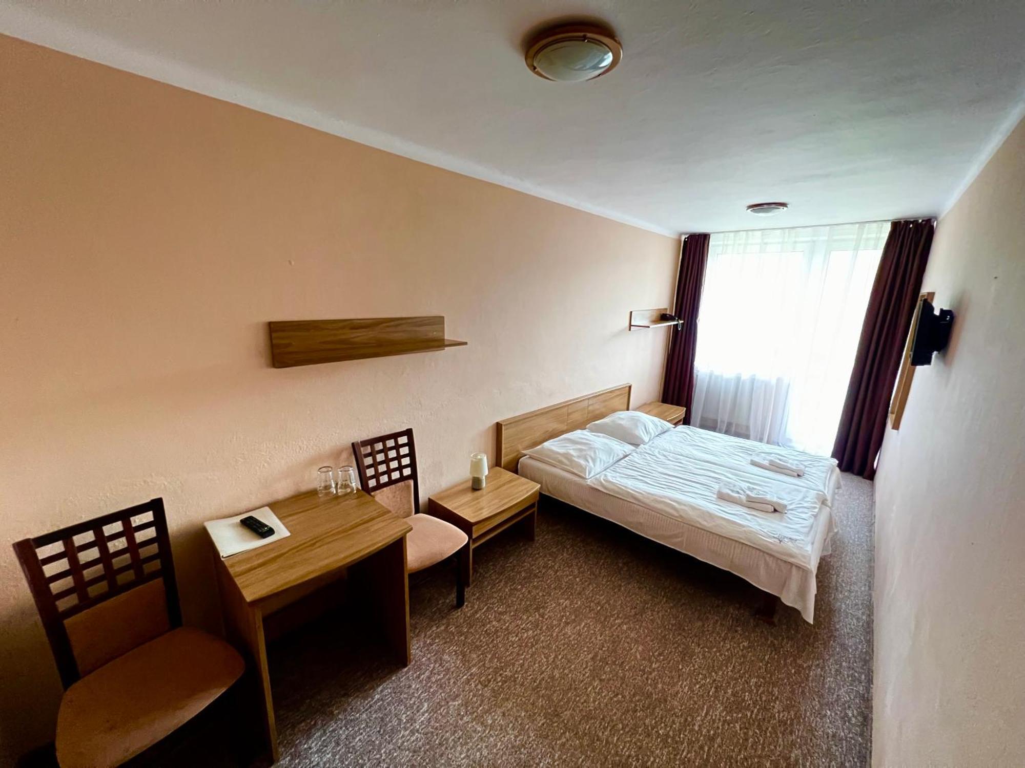 Grand Hotel Rooms Spisske Tomasovce Ngoại thất bức ảnh